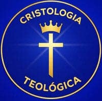 Símbolo religioso com cruz e coroa, representando a Cristologia Teológica.